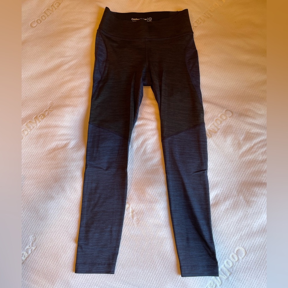 Outdoor Voices 7/8 two-tone leggings
